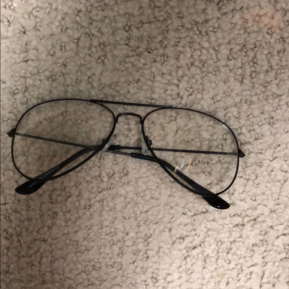 Accessories - Clear glasses
